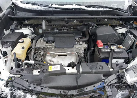 2017 Toyota Rav4 Le z USA, uszkodzony, nr VIN JTMBFREV6HJ170417